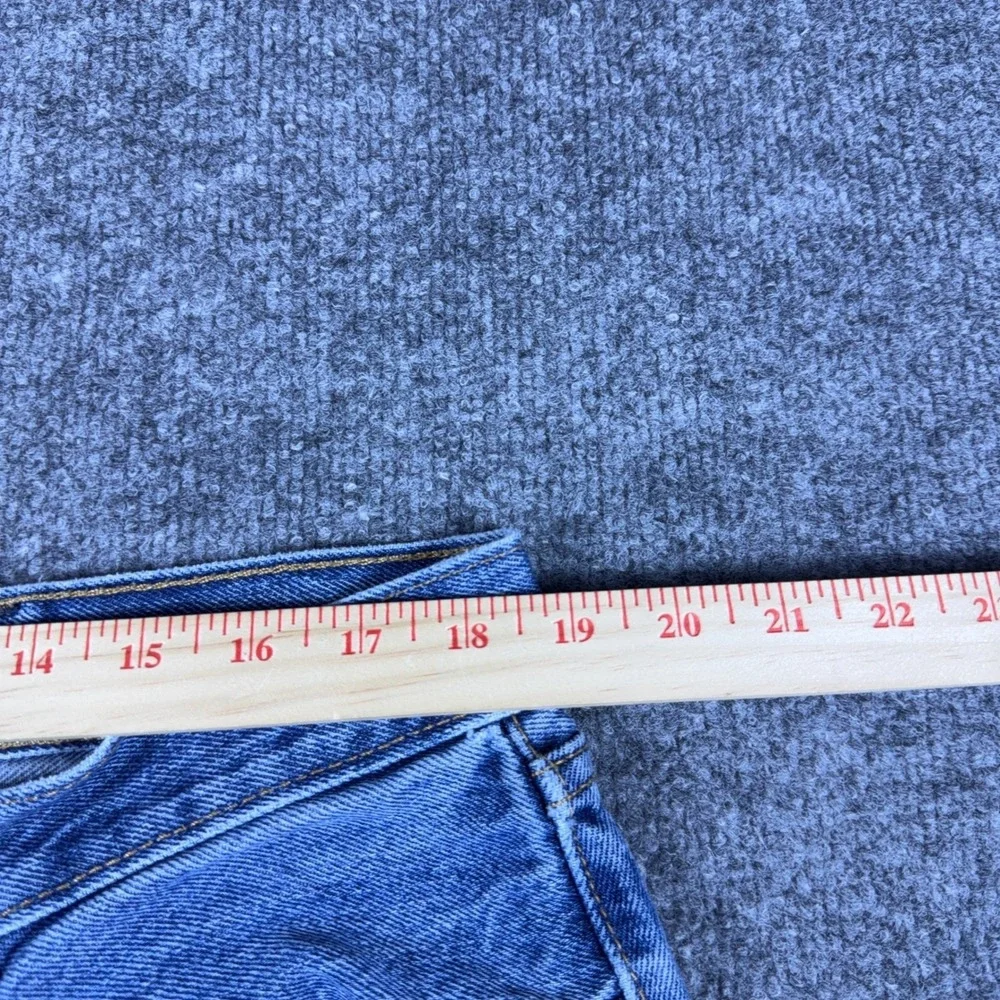 Levis 550 Relaxed Fit Tapered Leg Jeans Mens 38x30 Blue Denim Medium Wash